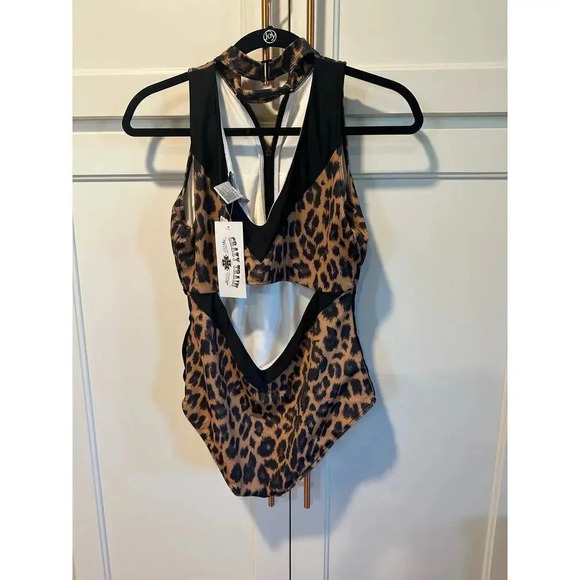 Crazy Train Leopard Swimsuit NWT Medium - Picture 3 of 5